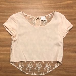 Light weight crop top